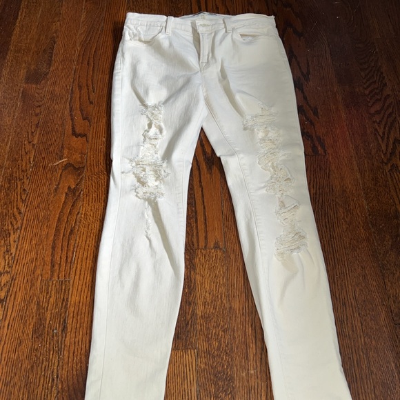 🤍J BRAND🤍NWOT Distressed Mid-Rise Super Skinny S29 Jeans in Divo/Ecru color. - Picture 4 of 6